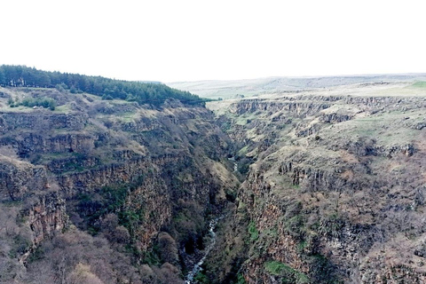 Tbilisi: Dashbash Canyon & Kass Land. Entertainment discount