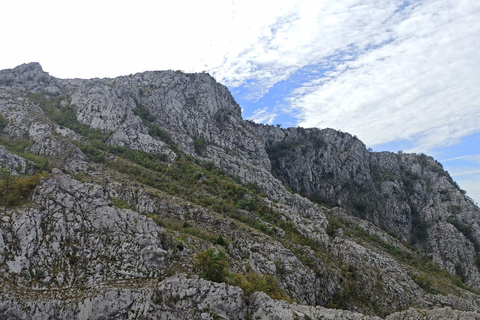 Vanuit Mostar: Via Ferrata BlagajVia Ferrata Blagaj: ervaar adrenaline met ons