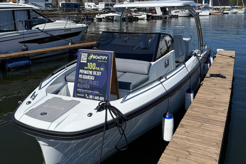 Gdansk: 1-Hour Private Electric Boat Cruise with Skipper