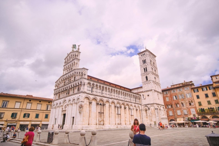 Ab Florenz: Pisa & Lucca Tagestour mit Buccellato-VerkostungTour auf Spanisch ohne Mittagessen