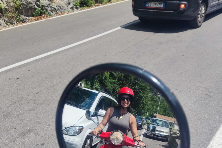 Sorrento Coast: Discover Hidden Gems by Vespa with a Buddy