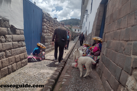 Historical walking tour Cusco: Best sites of Cusco downtown.