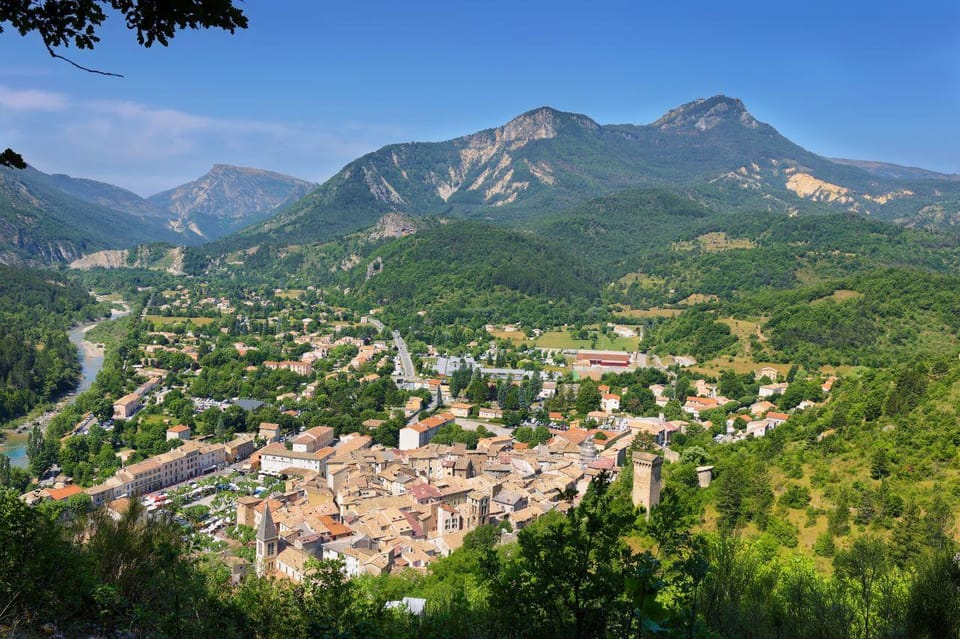 Von Cannes aus Der größte Canyon Europas und sein See GetYourGuide