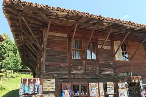 Sunny Beach: Zheravna, Góry Błękitne i Sliven – wycieczka 1-dniowa