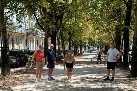 The Best of Bordeaux: E-Bike Tour with Pétanque & Appetizers