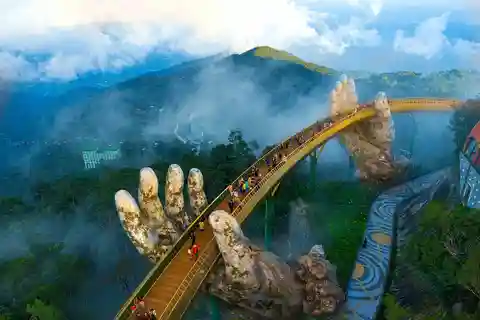 Desde Da Nang/Hoi An: excursión de un día a las colinas de Ba Na y el Puente Dorado