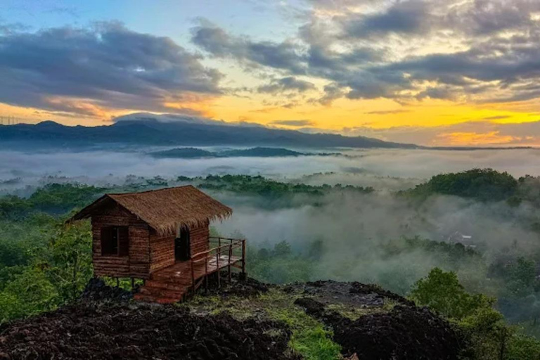 Tour dell'alba sul Monte Ireng e visita alla grotta di Jomblang e a PrambananTour dell'alba sul Monte Ireng, visita alla grotta di Jomblang e al Prambanan