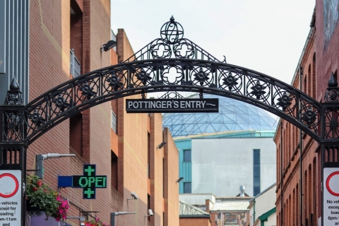 Belfast : Visite guidée de la ville et chasse au trésor interactive