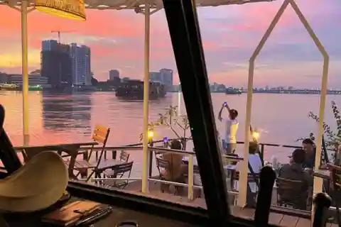 Phnom Penh: Cruzeiro ao pôr do sol no barco Kanika