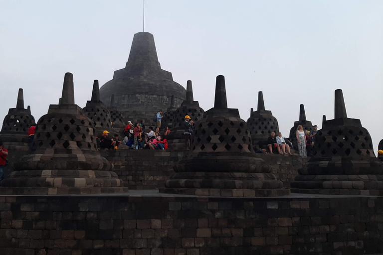 Yogyakarta: Dagstur till templen Borobudur och Prambanan