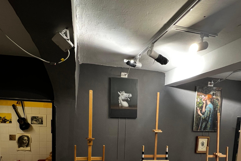 Florence: Create Your Own Oil Painting in a Real Art Studio Sunday Premium Atelier Session