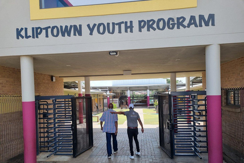 Soweto: Half-Day Soweto Township Guided Tour Small Group sharing Rate