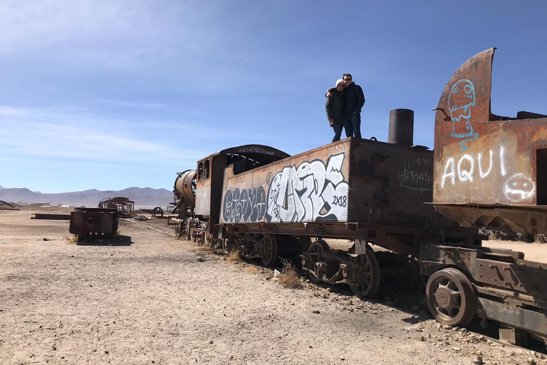 Dwudniowa podróż do Salt Flats w obie strony z Uyuni