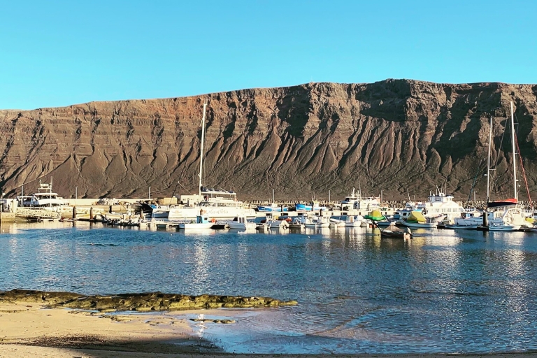 Lanzarote: rejs promem w obie strony na La Graciosa z Wi-Fi