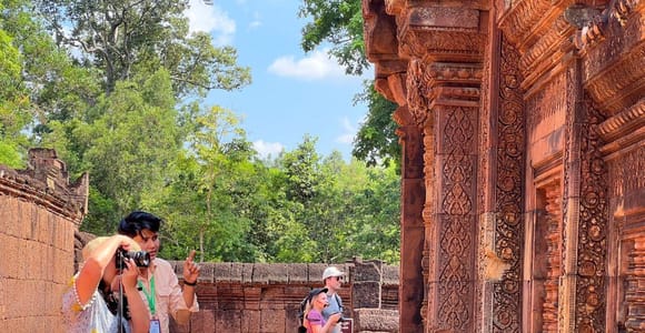 Kulen Mountain Day Tour with Picnic Lunch and Banteay Srei