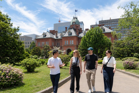 Sapporo: Private Walking Tour of Parks, Markets & City Views
