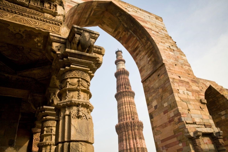 From IGI Airport : Old & New Delhi Layover Guided Tour 8-Hours Old & New Delhi City Tour