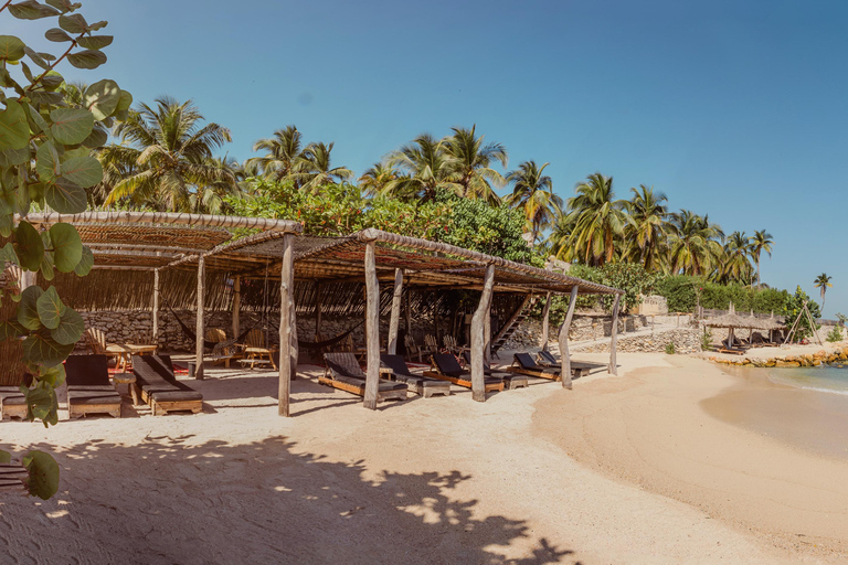 Cartagena: Tierra Bomba at Éteka Hotel Boutique VIP Cartagena: Eteka Slow Beach Lounge day pass