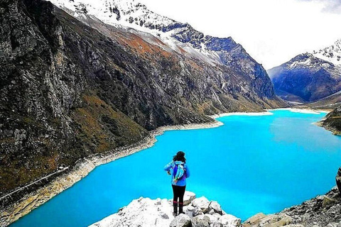Huaraz: Laguna 69 Full-Day Guided Trekking Adventure