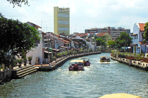 Tour di Malacca e Putrajaya