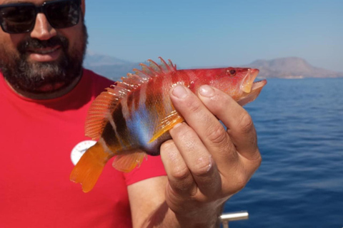 Chania: Angelausflug mit Frühstück und SchwimmenChania: Fischerbootfahrt mit Frühstück und Bademöglichkeit