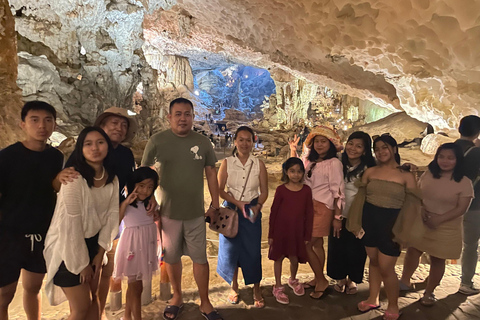 Desde Hanoi: Crucero de lujo de un día por la bahía de Ha Long con comida y kayakExcursión con punto de encuentro en el puerto de Tuan Chau