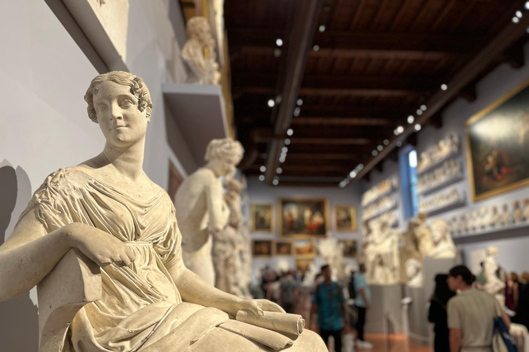 Firenze: Tour guidato della Galleria dell&#039;Accademia con ingresso prioritarioFirenze: tour guidato della Galleria dell&#039;Accademia con accesso prioritario