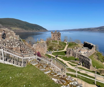 Invergordon Shore Tour: Loch Ness, Distillery and Castles