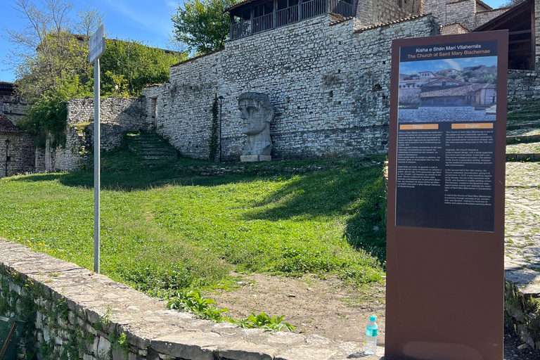 من تيرانا: بيرات، جيروكاستر، وكساميل، جولة لمدة يومين