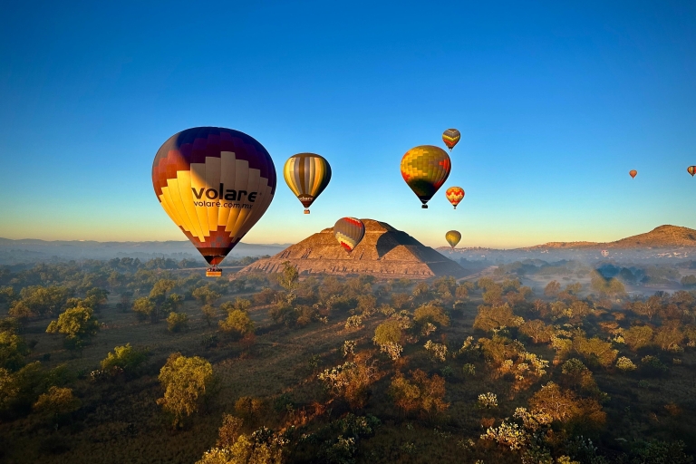 De Mexico: vol et petit-déjeuner en montgolfière à TeotihuacanVol en montgolfière au-dessus de Teotihuacan sans transport