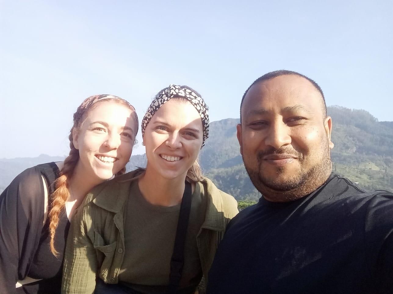 Kandy: Private Tuk-Tuk-Tour mit Besuch des Tempels und des Turms