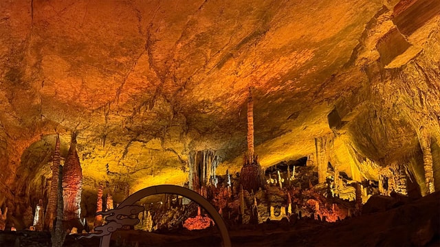 Zhangjiajie: Grand Canyon Glass Bridge & Dragon Cave Tour