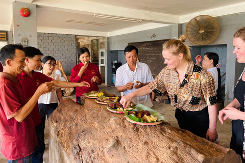 Hoi An: 3 uur les in houtsnijwerk met lokale kunstenaarHoi An: 3 uur Houtsnijles met lokale kunstenaar