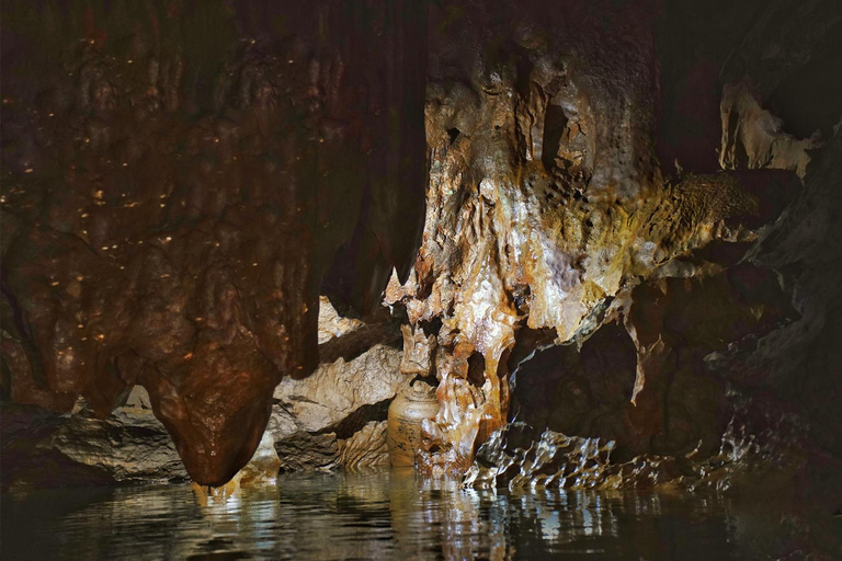 Phong Nha Cave & Paradise Cave: Guided Tour Boat & Explore Group Tour with Drop-Off in Hue