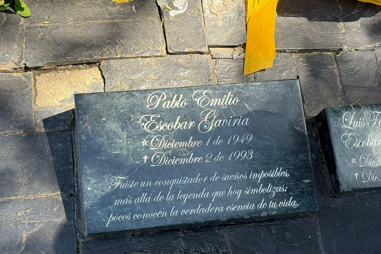 Medellín: Pablo Escobar Tour with Souvenir, Your Best Experience Medellín: Pablo Escobar Tour with a souvenir, your best experience
