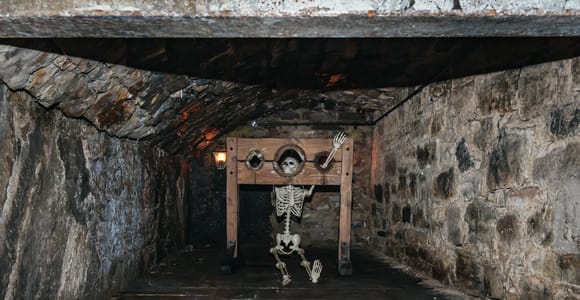 Edinburgh: Old Town and Underground Historical Tour