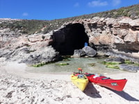 Kayak Gozo & Comino - Awesome Adventure - Housity