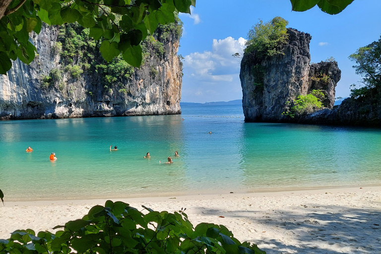 Khao Lak: Barca tradizionale per la baia di Phang Nga e l&#039;isola di Hong