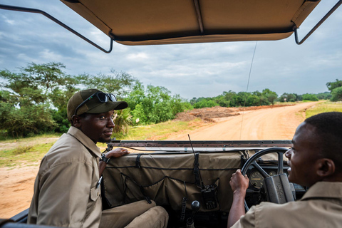 Vanuit Zanzibar: Selous G.R. safari met overnachting en vluchtengedeelde safari