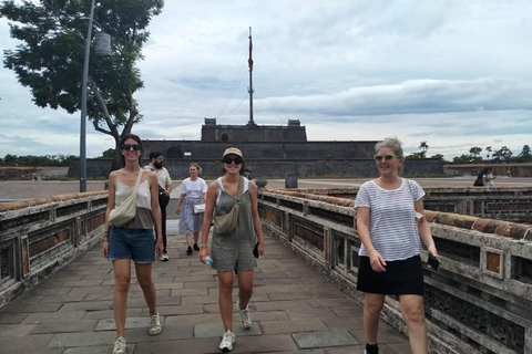 From Hoi An/Da Nang:Hue Imperial City Tour via Hai Van Pass