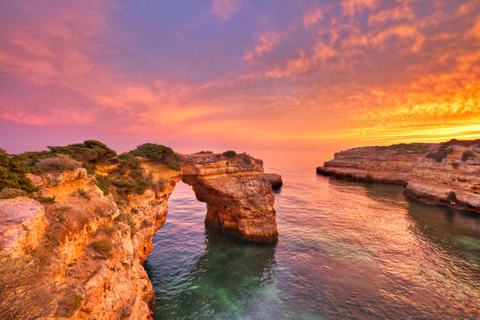 Excursão particular de um dia inteiro em Lagos e Benangil saindo de LisboaExcursão particular de dia inteiro em Lagos e Benangil saindo de Lisboa