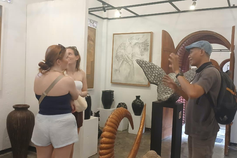 Yogyakarta: Bike Tour, Pottery, Ricefield, Museum With Lunch Bike, Pottery Class, Rice fields, Museum (No Lunch)
