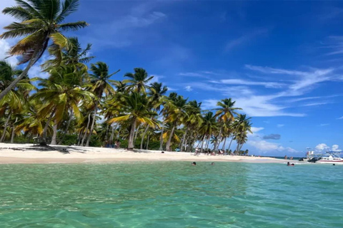 From Punta Cana: Saona Island Tour with 3 Beaches & Village