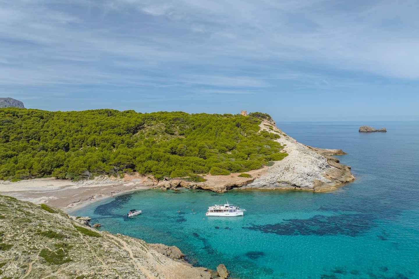 Bootstagestour mit Getränken und Mittagessen