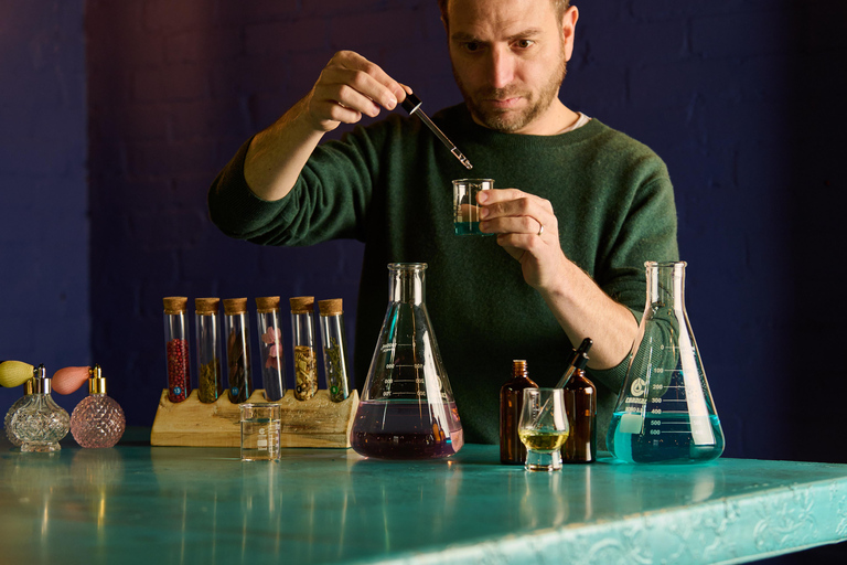 London: Make Your Own Gin Workshop with Take-home Bottle Private Group