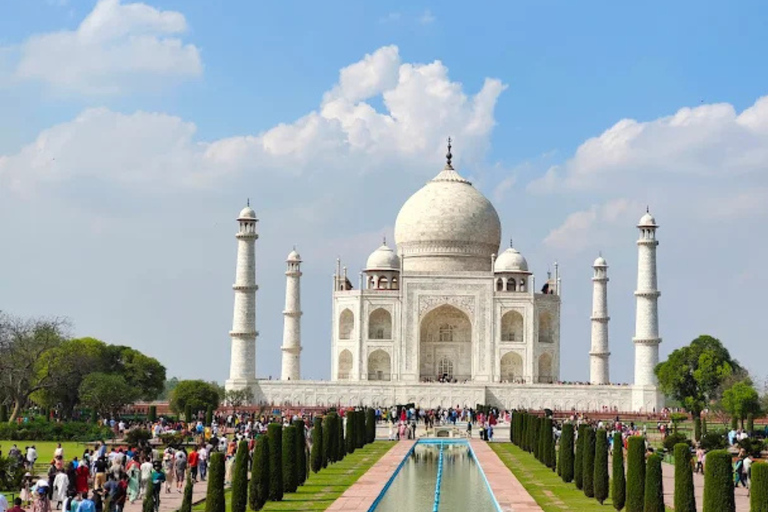Private Taj Mahal Sunrise Guided Tour from New Delhi by Car Agra: Taj Mahal Sunrise Tour Guide With Meeting Point