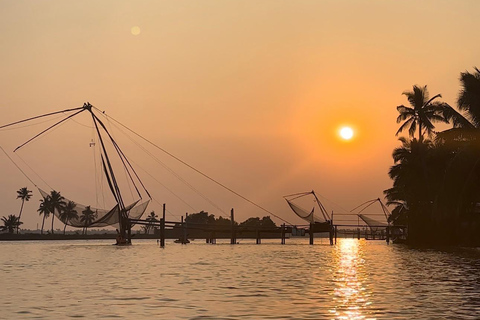 Kajakabenteuer in Kadamakkudy , kochi mit Transfers