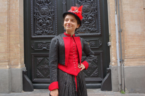 Explorer le glamour du XIXe siècle avec Madame Rose à Toulouse