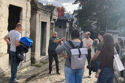 Montmartre for Art Lovers - Walking tour with Expert Guide Montmartre for Art Lovers - Fun walking tour with Billy.