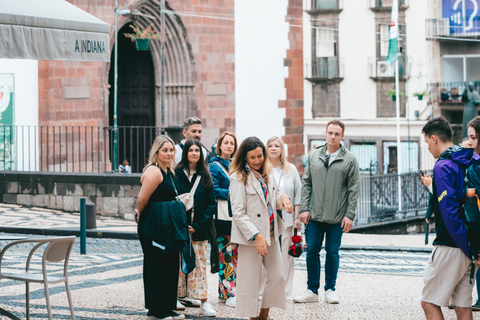 Sunday Stroll in Funchal: Bites and Delights